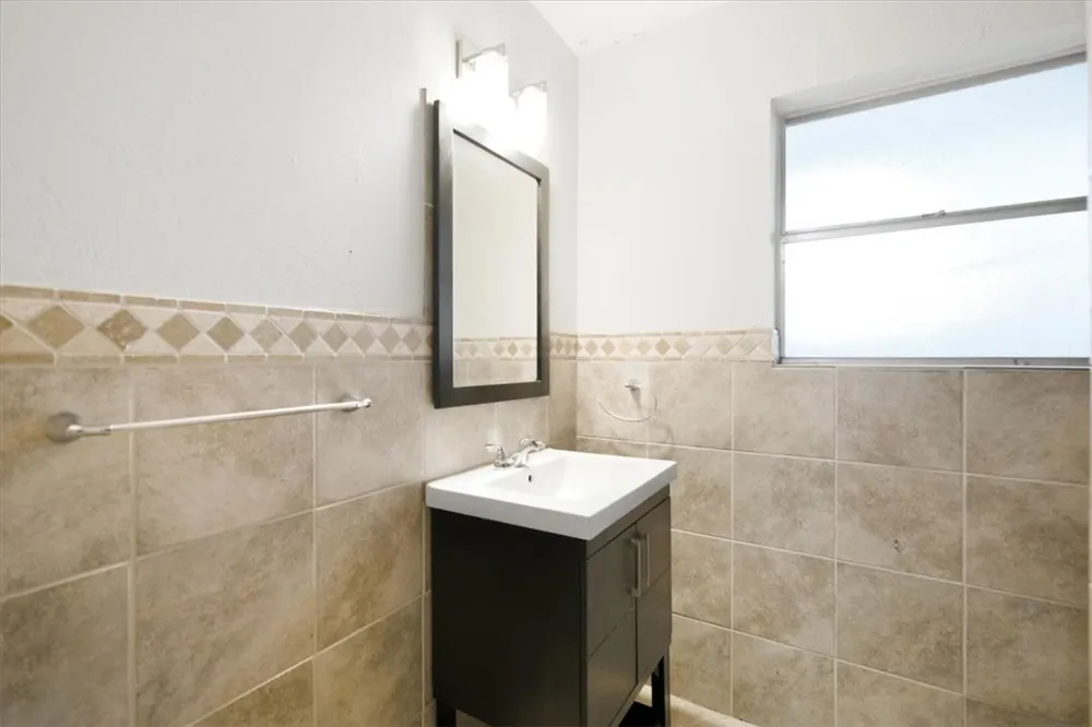 301 Pasadena Drive Kingsville, TX 78363