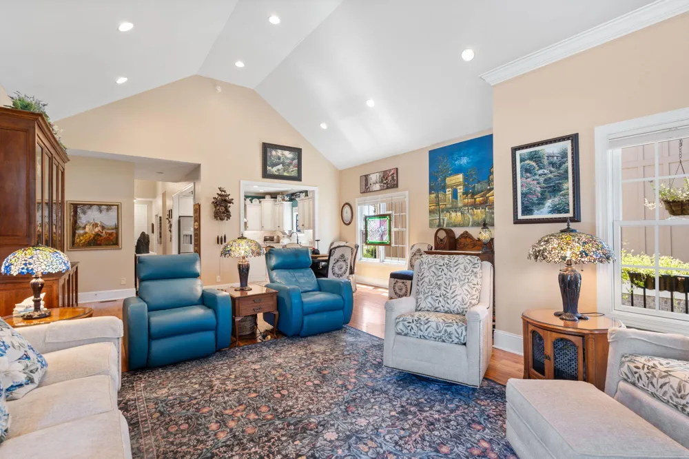 8961 Gentle Mist Circle Ooltewah, TN 37363