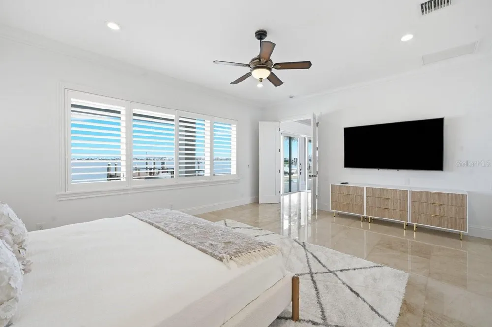 504 55 TH AVENUE St Pete Beach, FL 33706