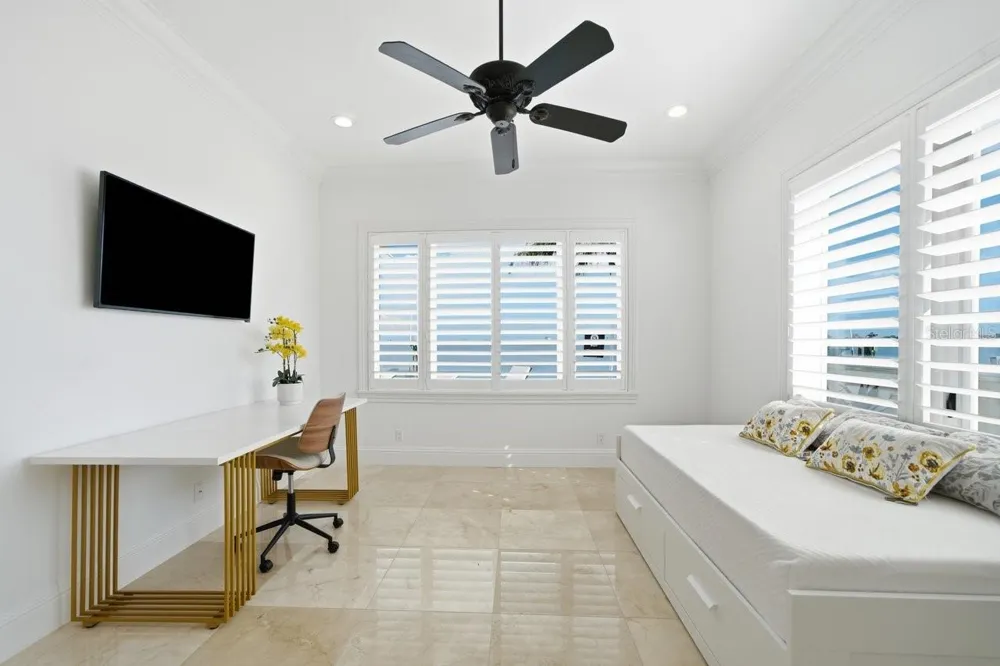 504 55 TH AVENUE St Pete Beach, FL 33706