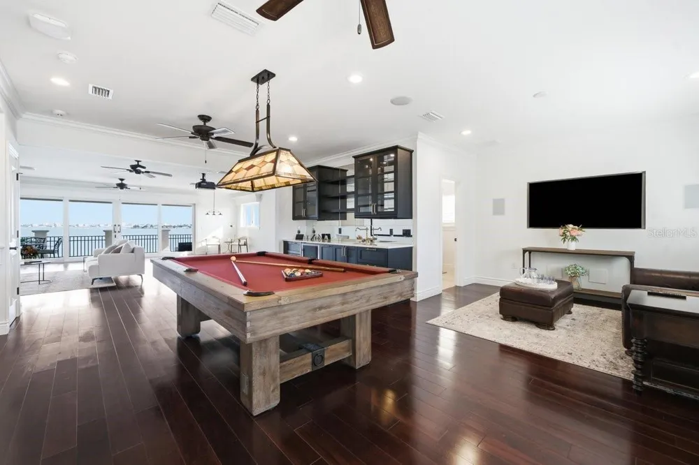 504 55 TH AVENUE St Pete Beach, FL 33706