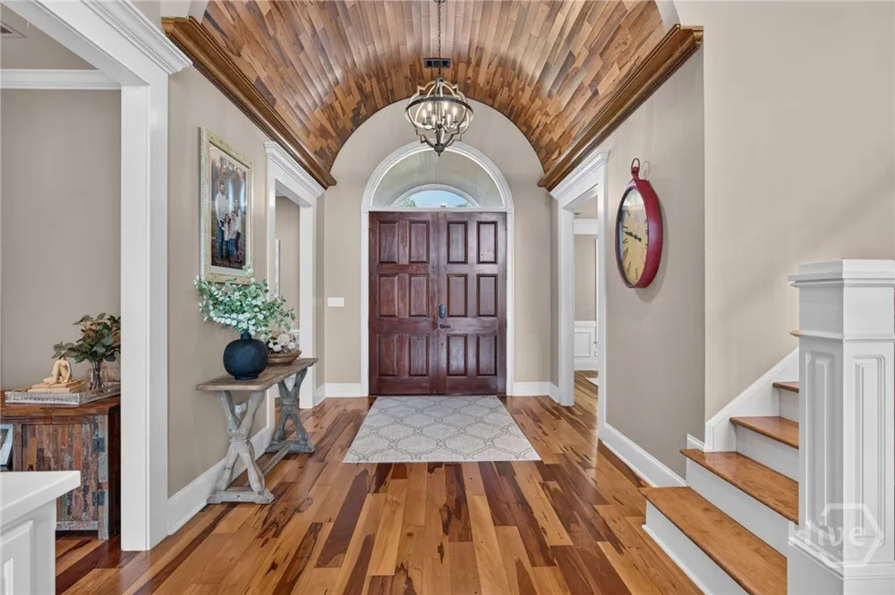 18 White Oak Bluff Savannah, GA 31405