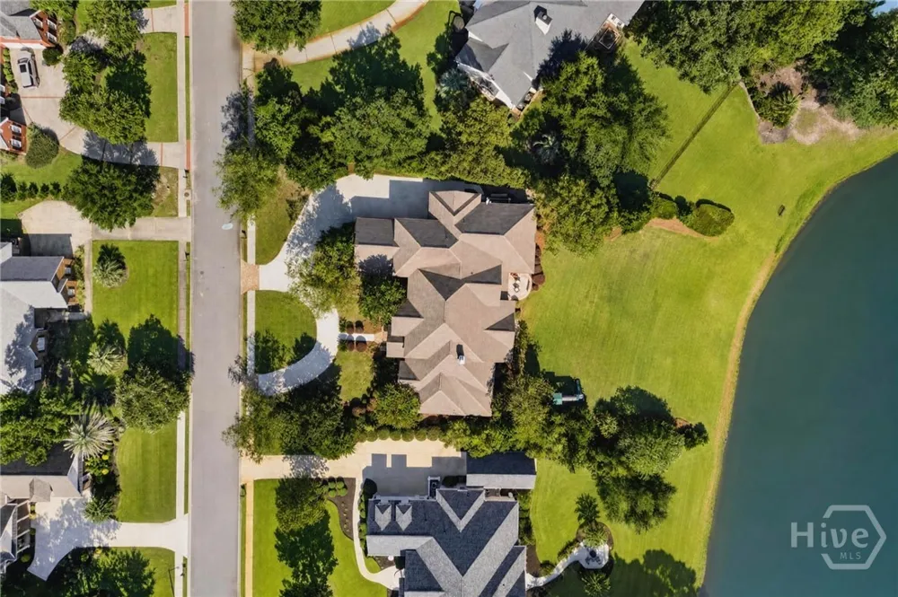 18 White Oak Bluff Savannah, GA 31405