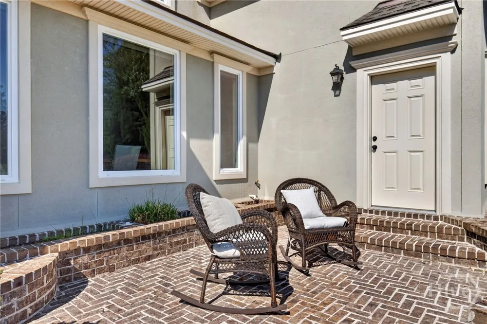 18 White Oak Bluff Savannah, GA 31405