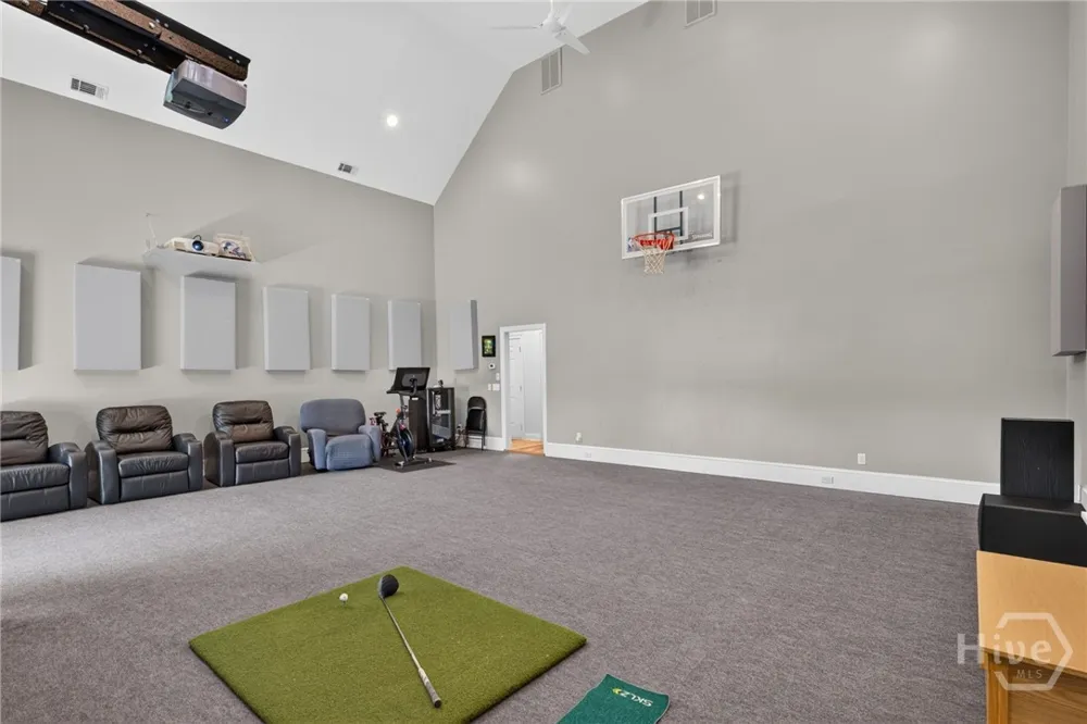 18 White Oak Bluff Savannah, GA 31405
