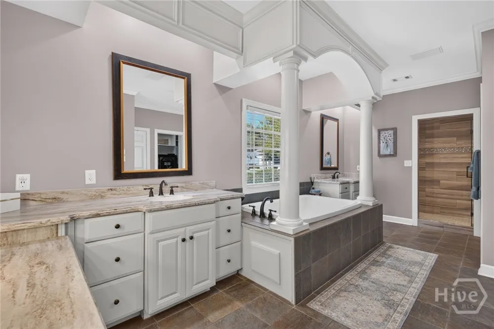 18 White Oak Bluff Savannah, GA 31405