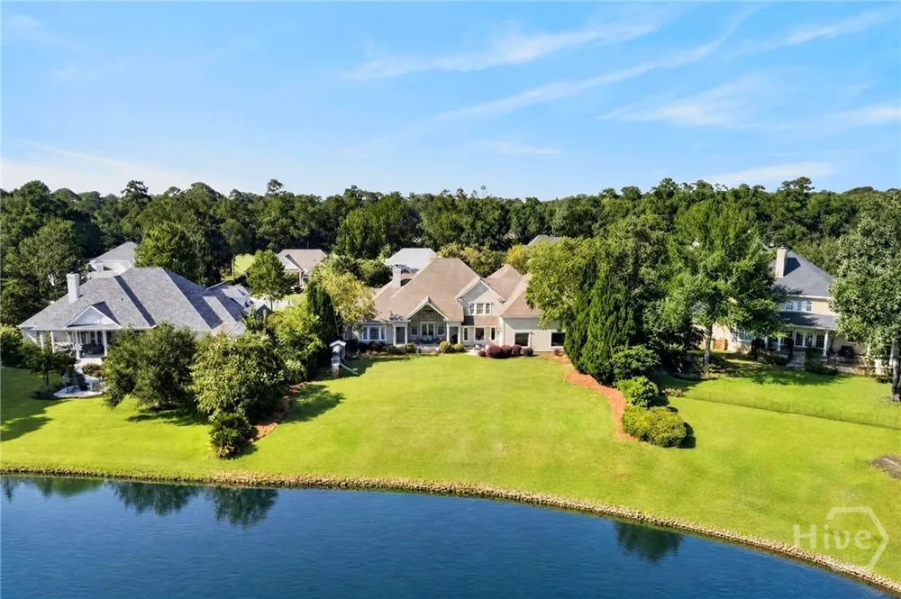 18 White Oak Bluff Savannah, GA 31405