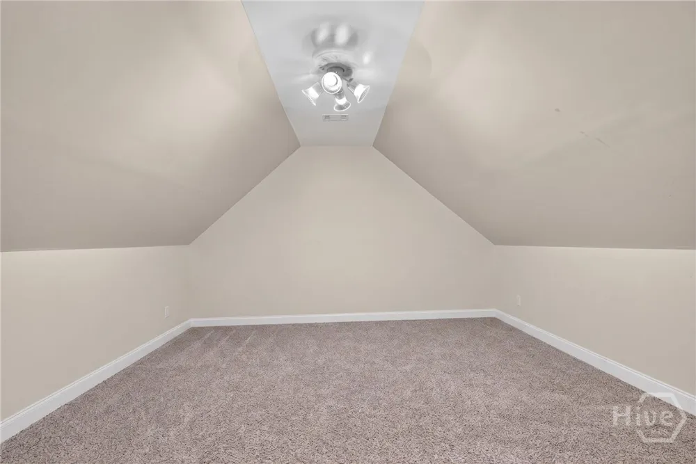 18 White Oak Bluff Savannah, GA 31405