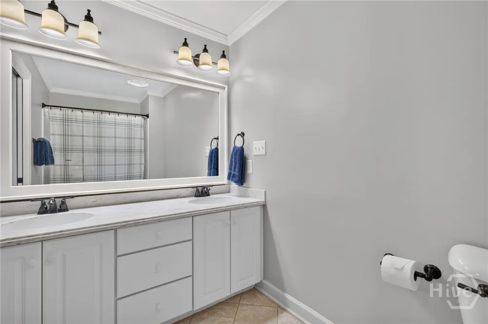 18 White Oak Bluff Savannah, GA 31405