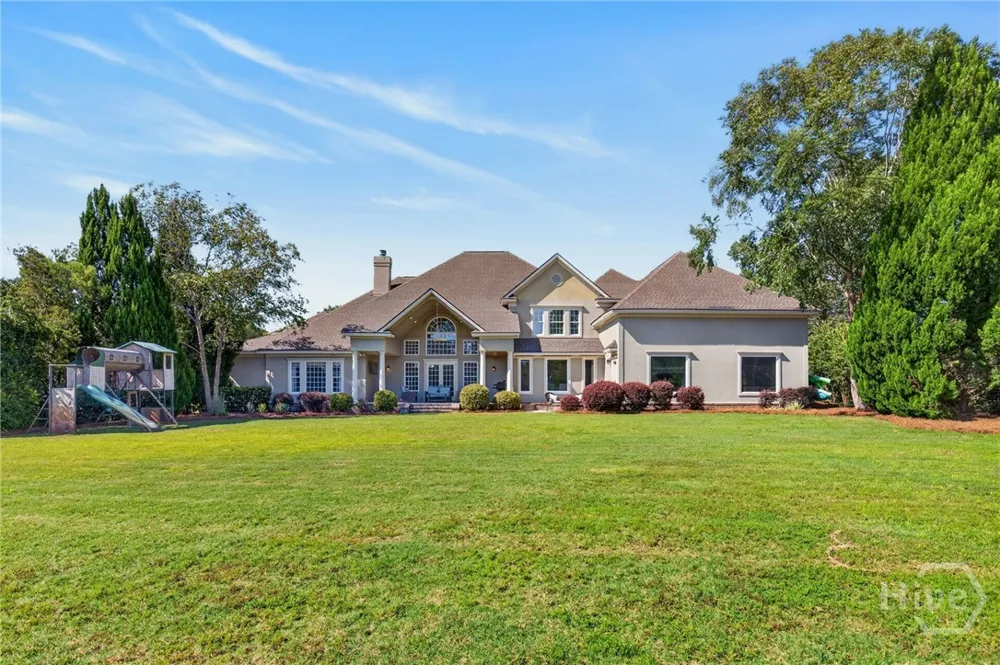 18 White Oak Bluff Savannah, GA 31405