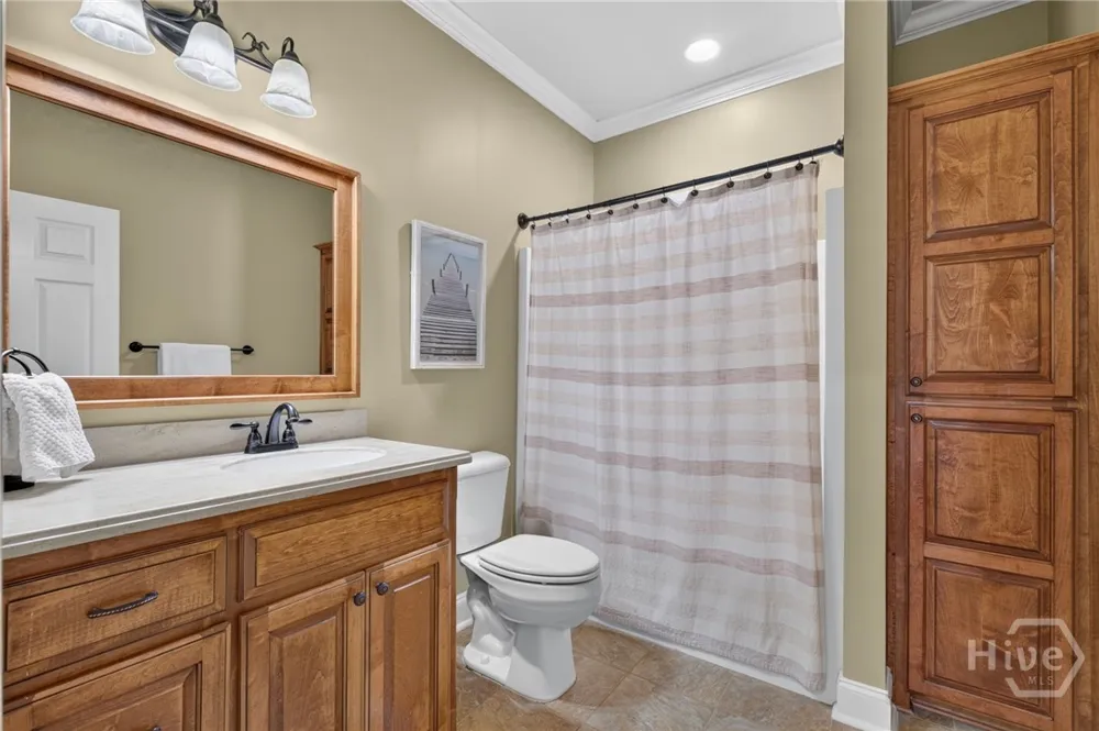 18 White Oak Bluff Savannah, GA 31405