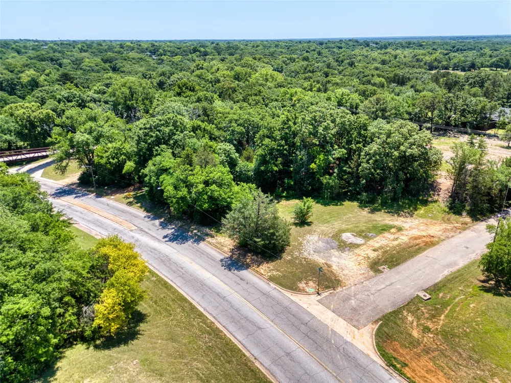 2008 S Lang Avenue Denison, TX 75020