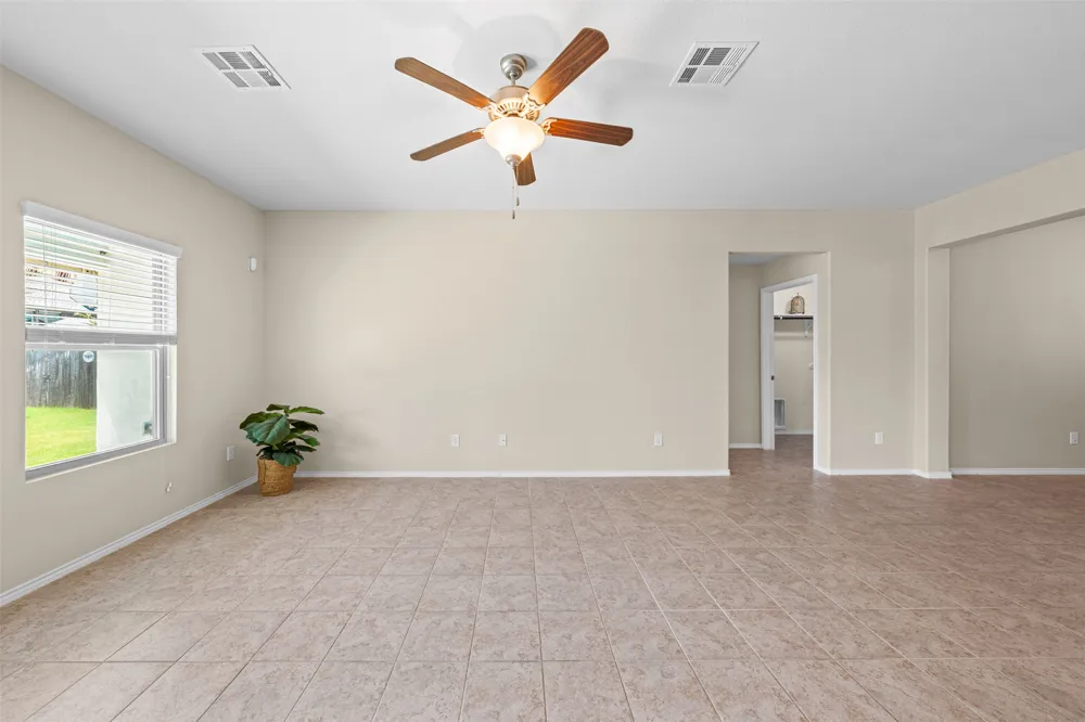 912 Wolcott Drive Leander, TX 78641