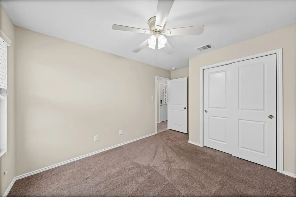 912 Wolcott Drive Leander, TX 78641