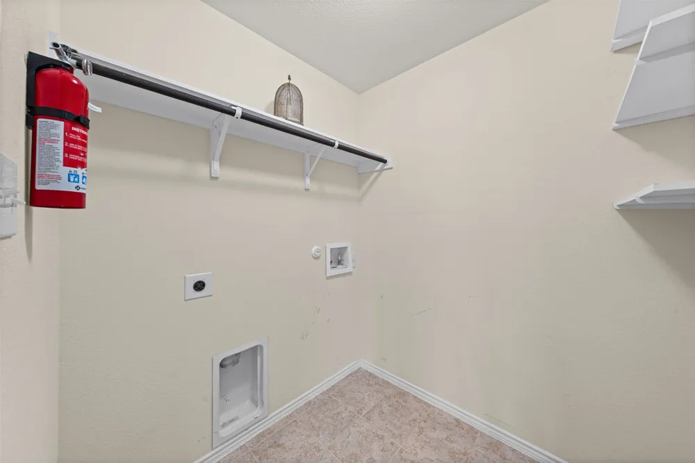 912 Wolcott Drive Leander, TX 78641