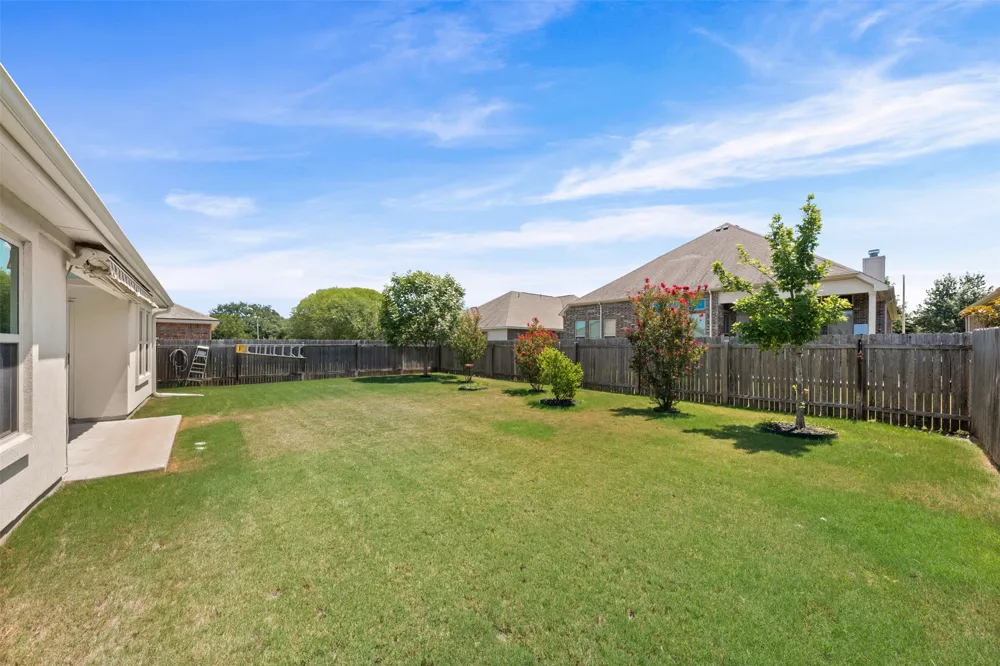 912 Wolcott Drive Leander, TX 78641