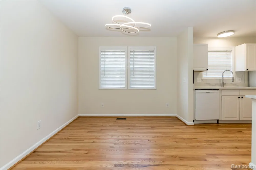 2723 Grayson Street Ferndale City, MI 48220