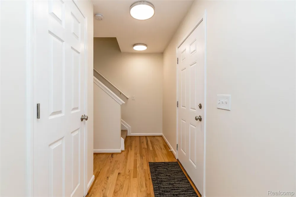 2723 Grayson Street Ferndale City, MI 48220