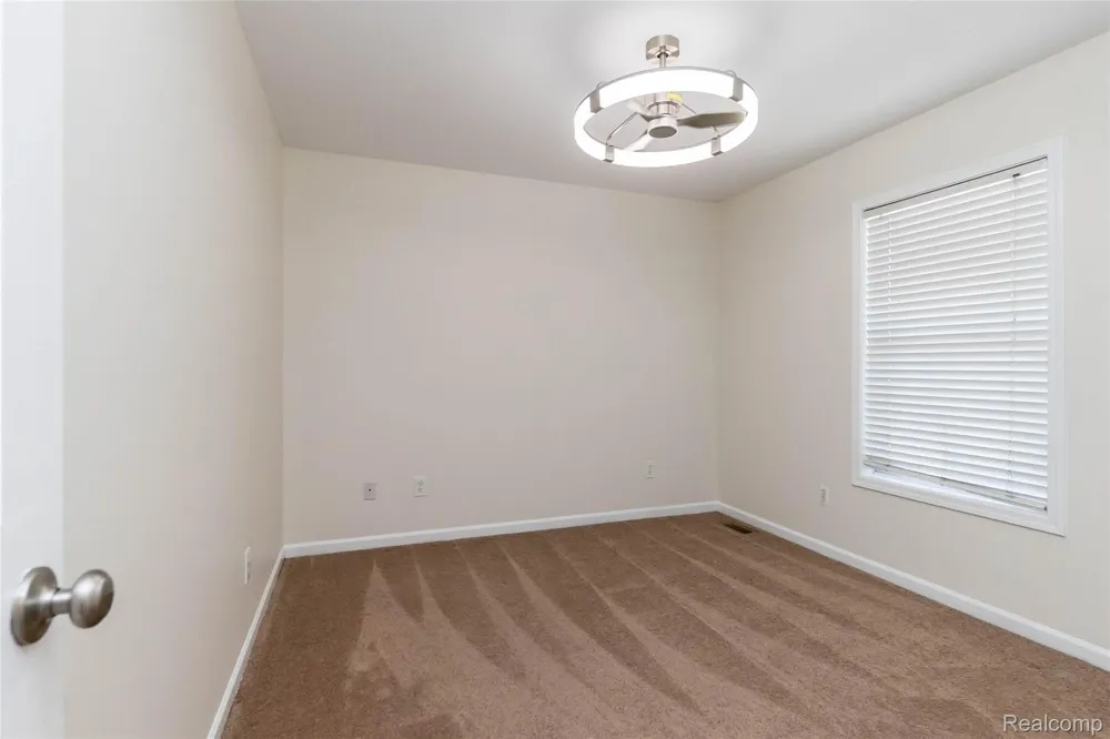 2723 Grayson Street Ferndale City, MI 48220