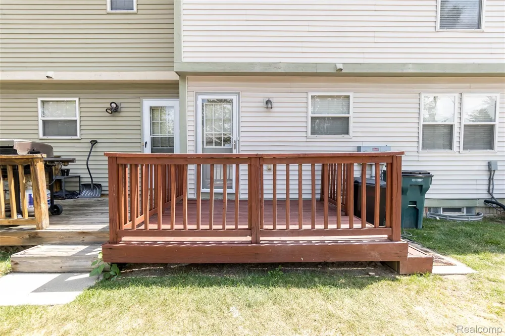 2723 Grayson Street Ferndale City, MI 48220