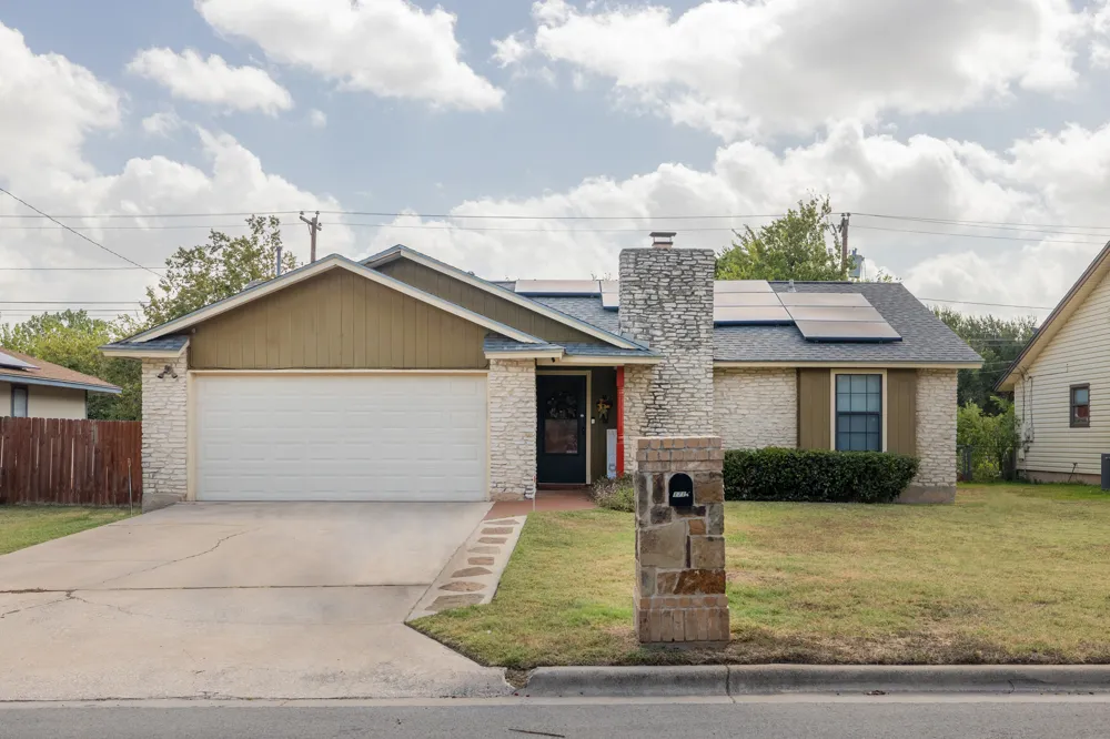 1713 Parkside Circle Round Rock, TX 78664