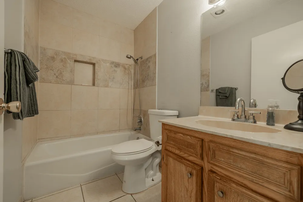 1713 Parkside Circle Round Rock, TX 78664