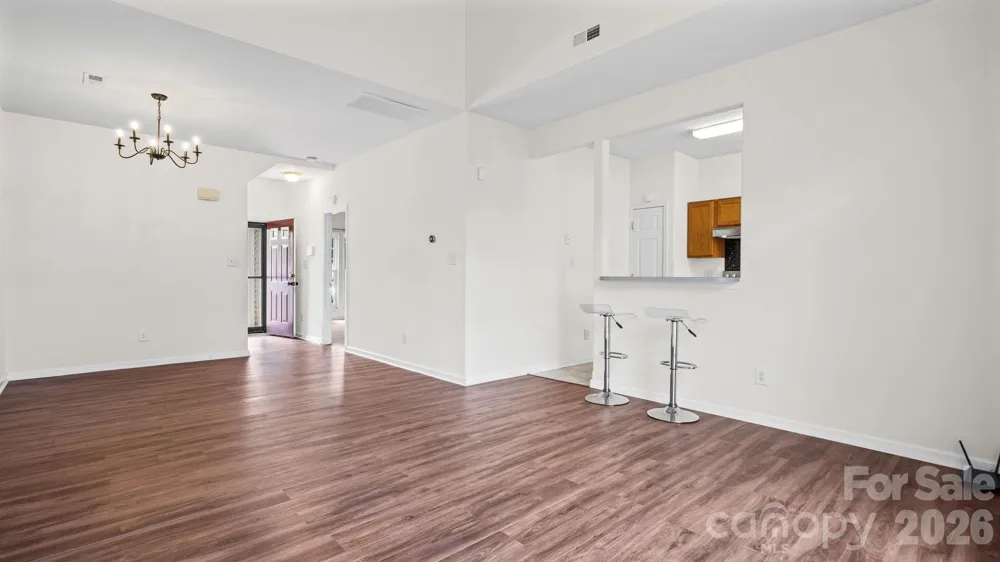 4313 Eaves Lane Charlotte, NC 28215