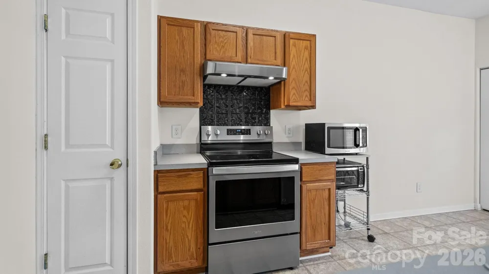 4313 Eaves Lane Charlotte, NC 28215