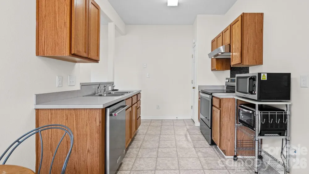 4313 Eaves Lane Charlotte, NC 28215