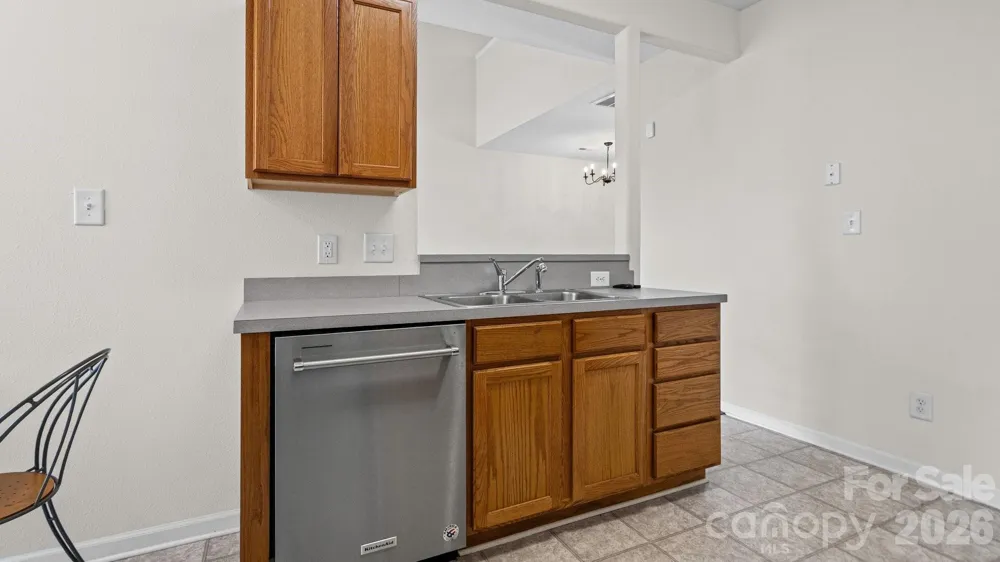 4313 Eaves Lane Charlotte, NC 28215