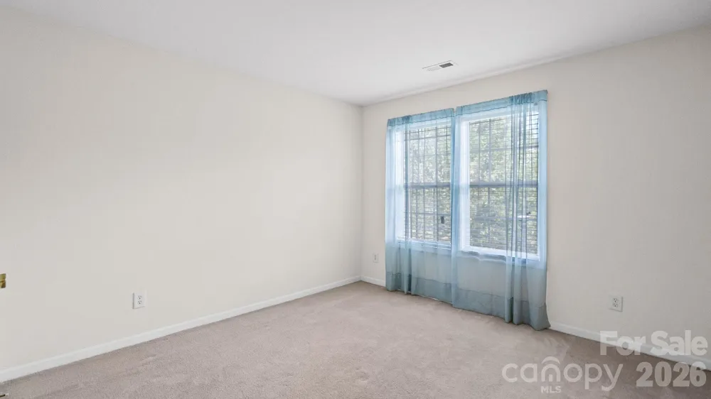 4313 Eaves Lane Charlotte, NC 28215