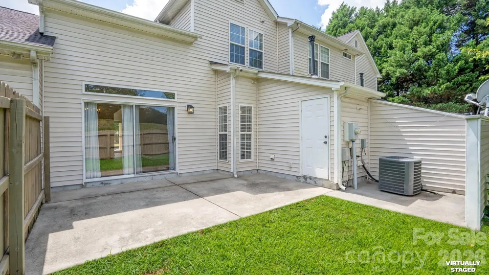 4313 Eaves Lane Charlotte, NC 28215