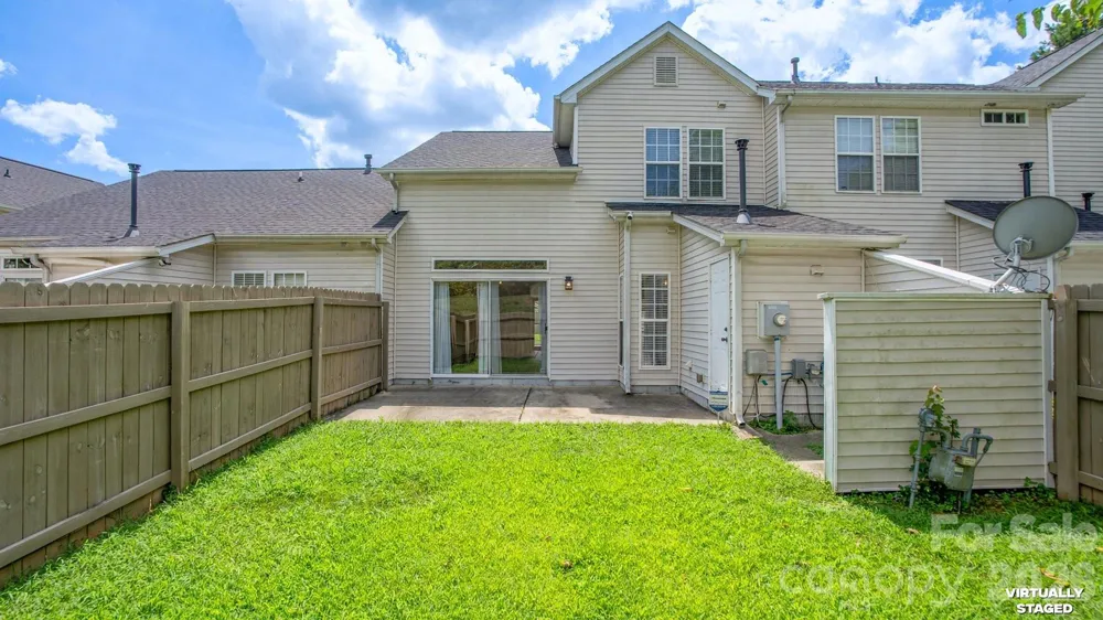 4313 Eaves Lane Charlotte, NC 28215