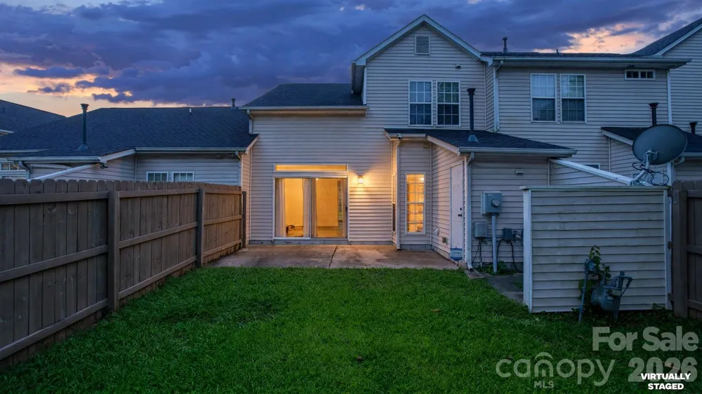 4313 Eaves Lane Charlotte, NC 28215