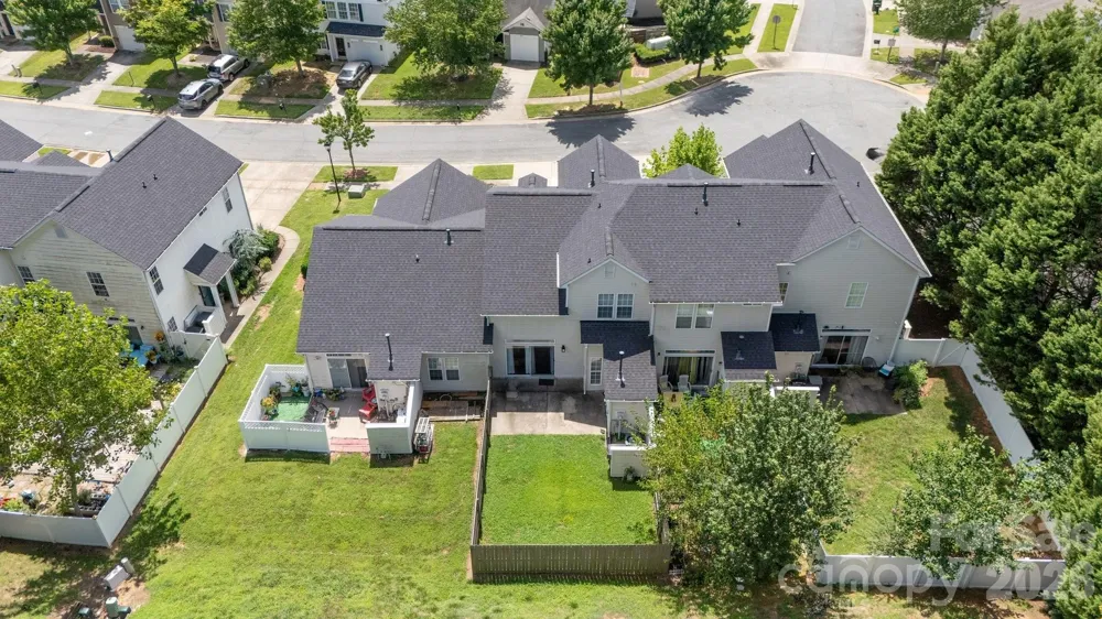 4313 Eaves Lane Charlotte, NC 28215