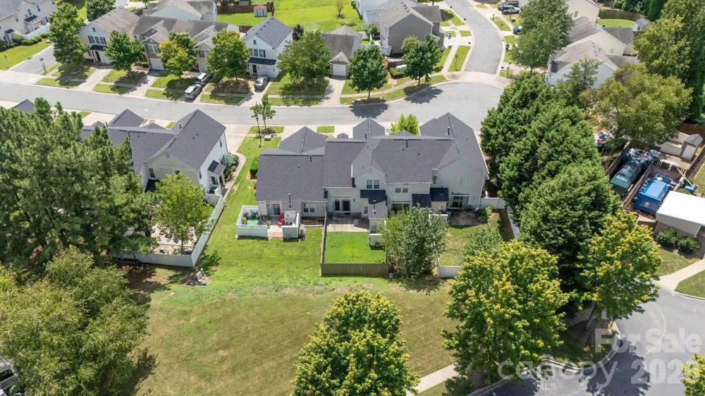 4313 Eaves Lane Charlotte, NC 28215