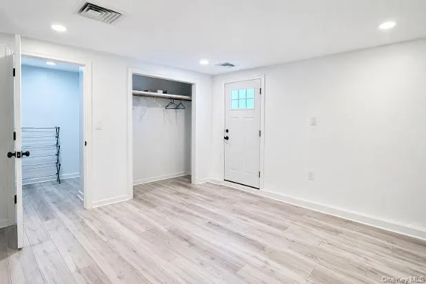 5 Curtis Court Mastic, NY 11950