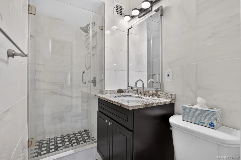 175 Maple Avenue #2M Westbury, NY 11590