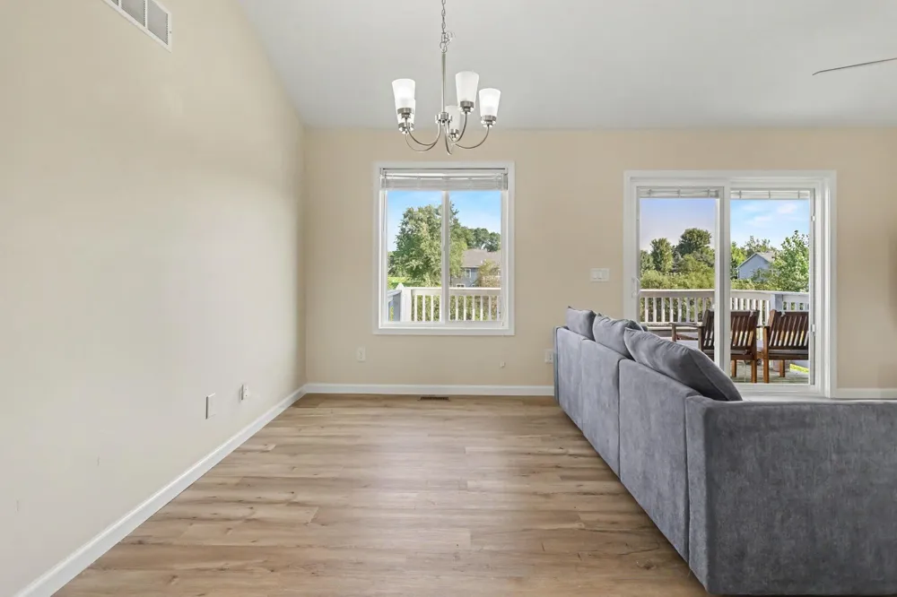 3273 White Heron Lane Battle Creek, MI 49015