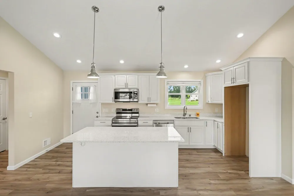 3273 White Heron Lane Battle Creek, MI 49015