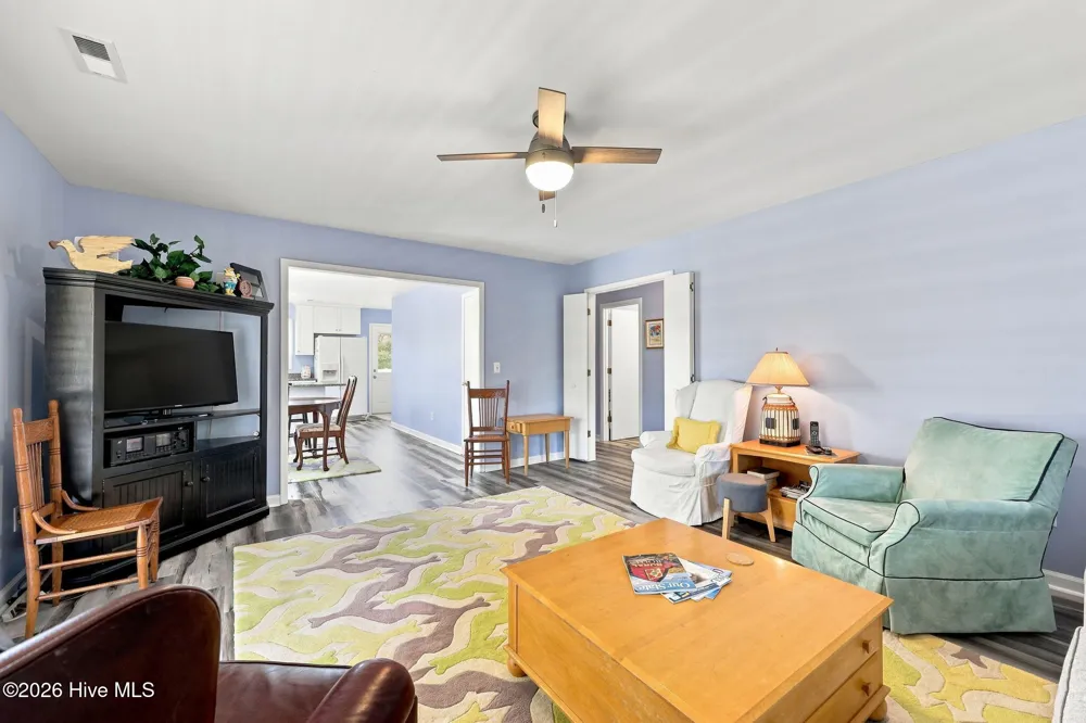 102 Periwinkle Drive Emerald Isle, NC 28594