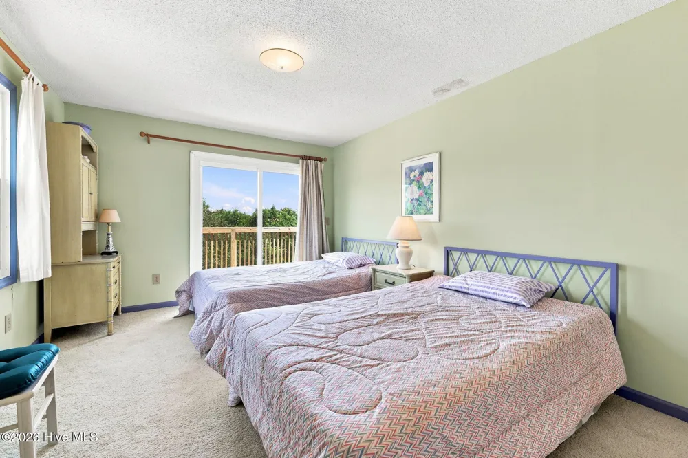 102 Periwinkle Drive Emerald Isle, NC 28594