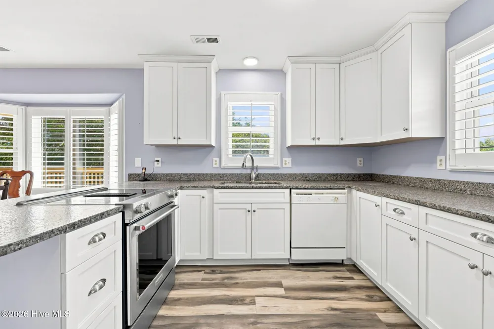 102 Periwinkle Drive Emerald Isle, NC 28594