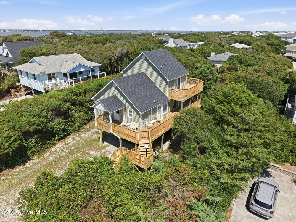 102 Periwinkle Drive Emerald Isle, NC 28594
