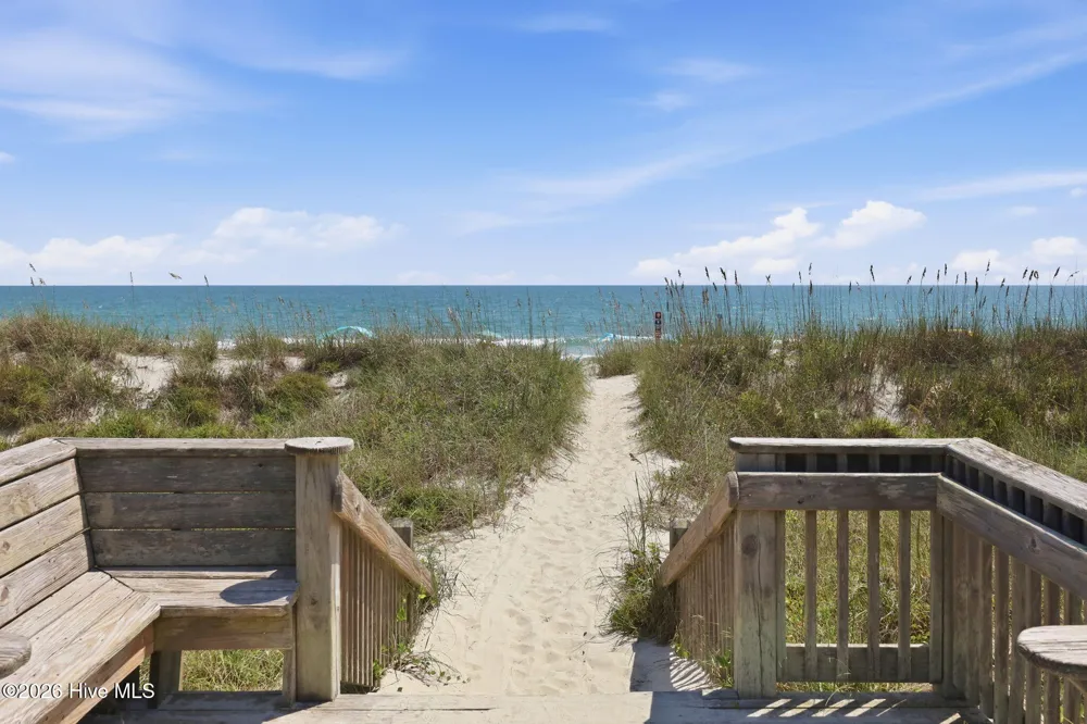 102 Periwinkle Drive Emerald Isle, NC 28594