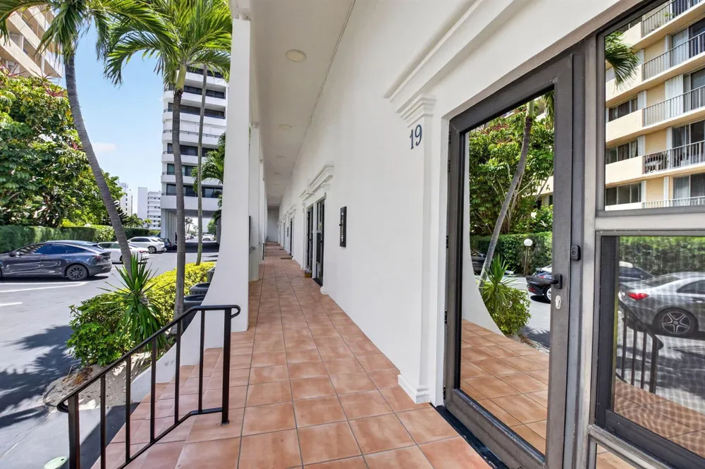 3589 S Ocean Boulevard #19 South Palm Beach, FL 33480