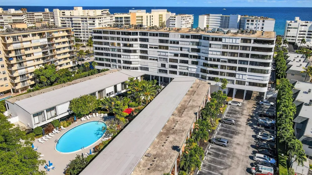 3589 S Ocean Boulevard #19 South Palm Beach, FL 33480