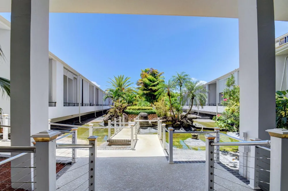 3589 S Ocean Boulevard #19 South Palm Beach, FL 33480
