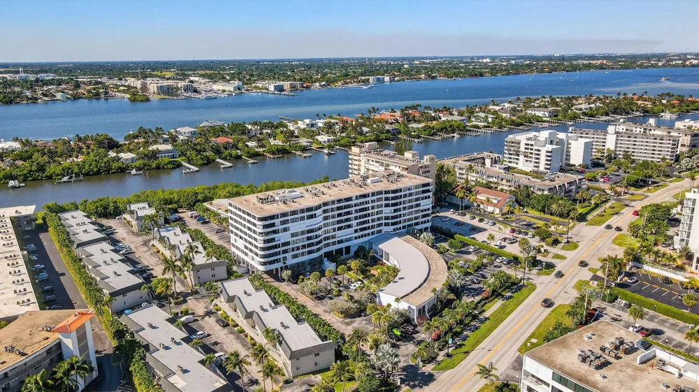 3589 S Ocean Boulevard #19 South Palm Beach, FL 33480