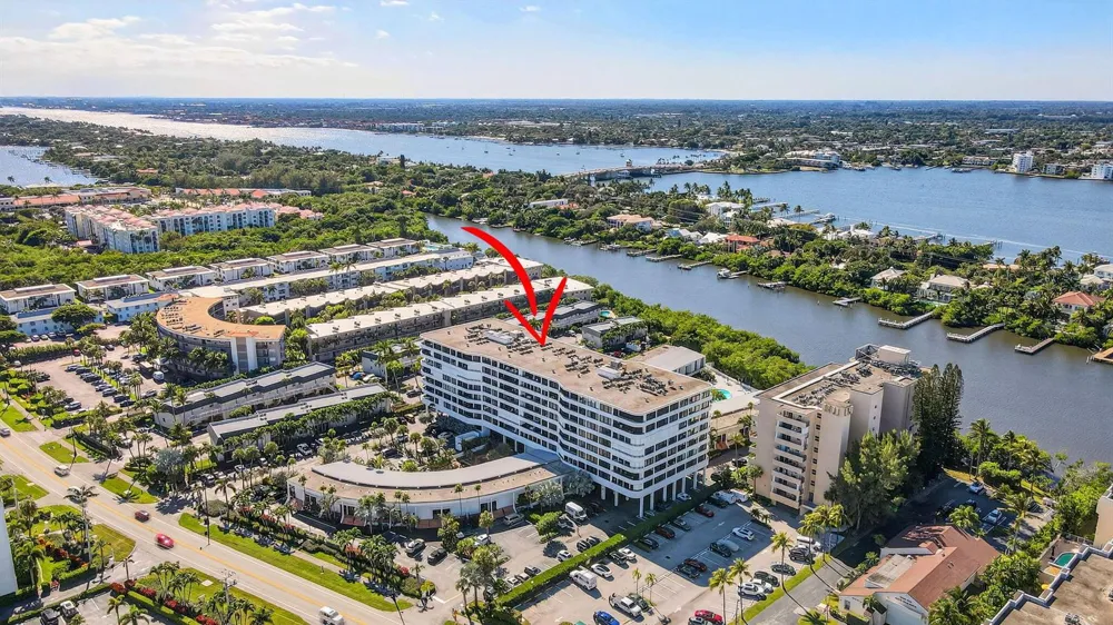 3589 S Ocean Boulevard #19 South Palm Beach, FL 33480